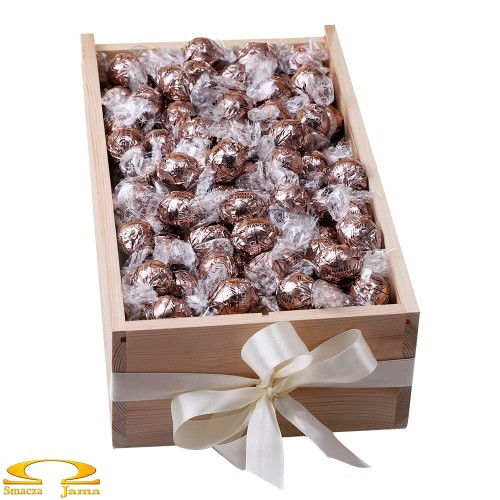 lindt cynamon logo.jpg