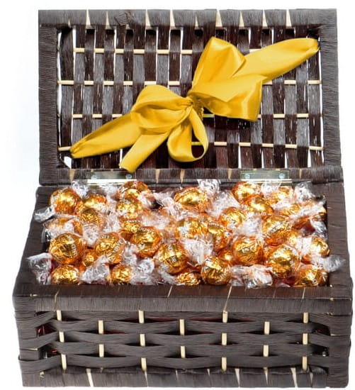 Chest of pralines Lindt Lindor Caramel Milk 1kg