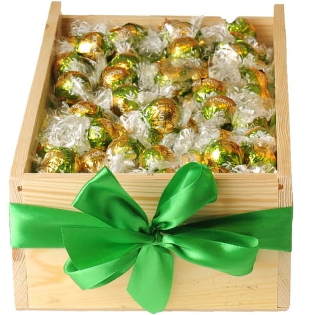 Skrzynka pralinek matcha Lindt Lindor 1kg